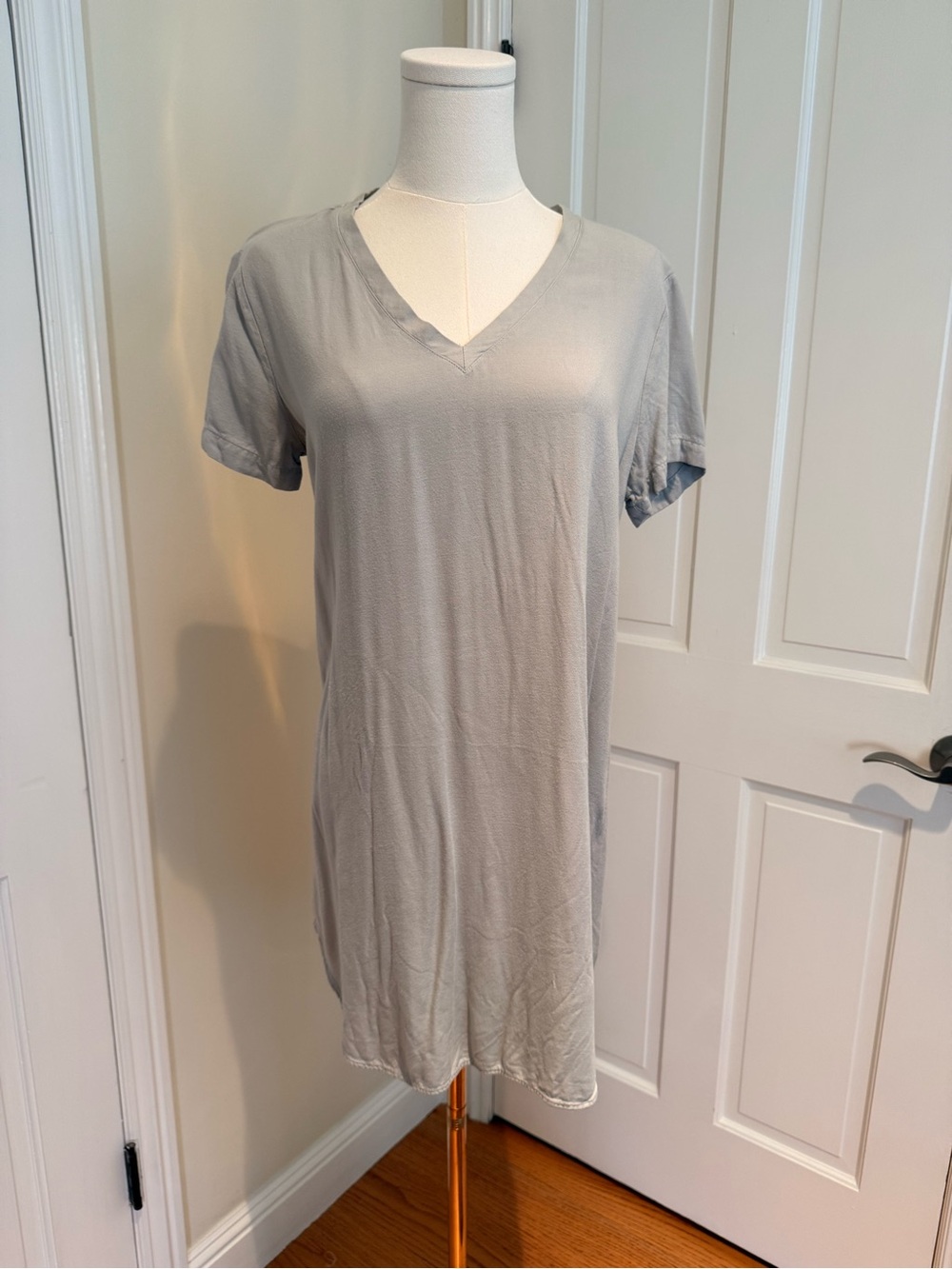 Bella Dahl Light Gray V-Neck Mini Dress